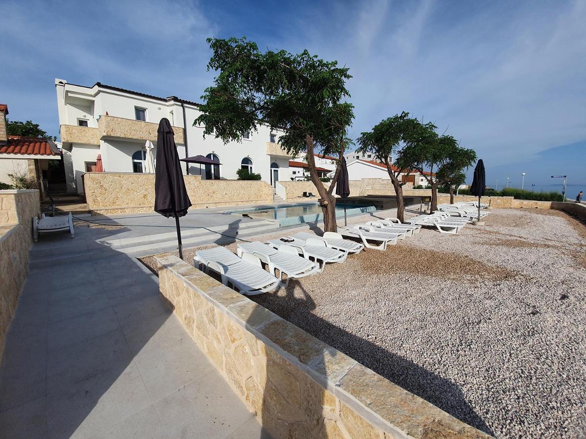 Villa Ivanovic Vir Buitenkant foto